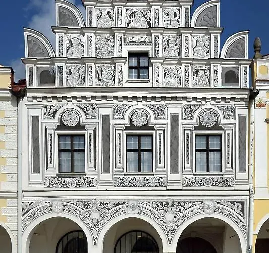 Renaissance Vintage Apartment A1